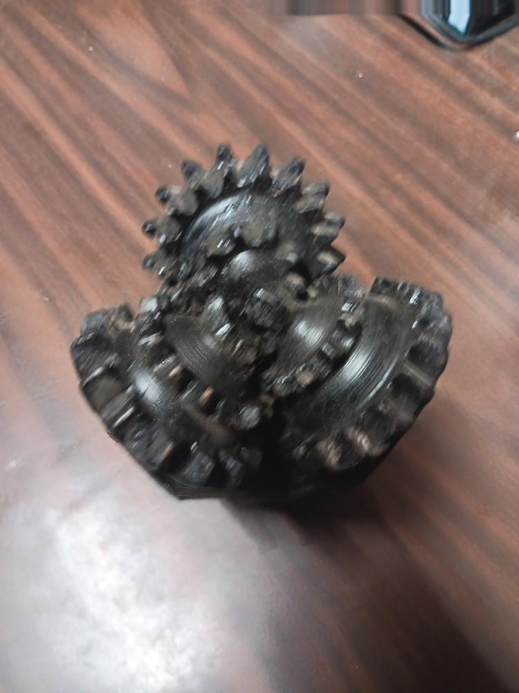 Valco 4 3/4 # 29157 rock drill bit. not seized it spins