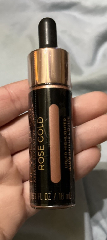 5 Makeup Revolution Liquid Highlighter