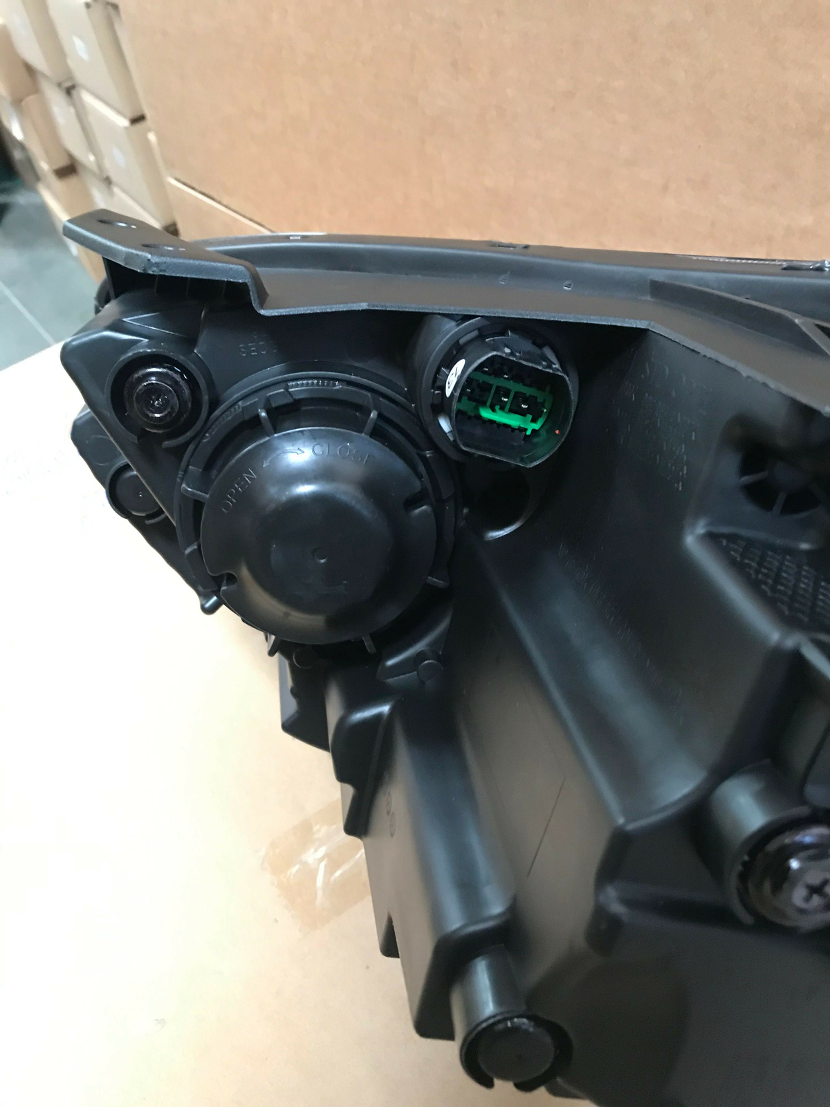 Headlight Assembly for 2019 2020 Kia Forte Sedan Passenger Halogen no LED w Bulb