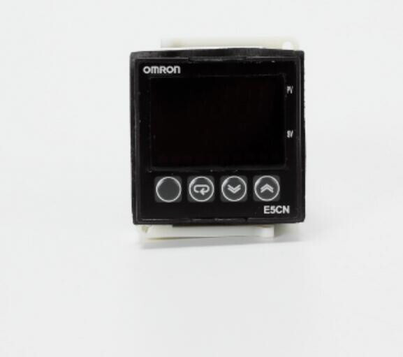 FAST SHIP NEW OMRON Digital Temperature Controller E5CN-Q2MT-500 100-240V