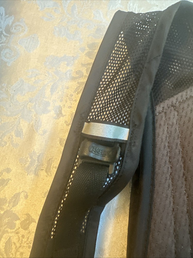 camelbak hydration pack Black 50 Oz Lightweight