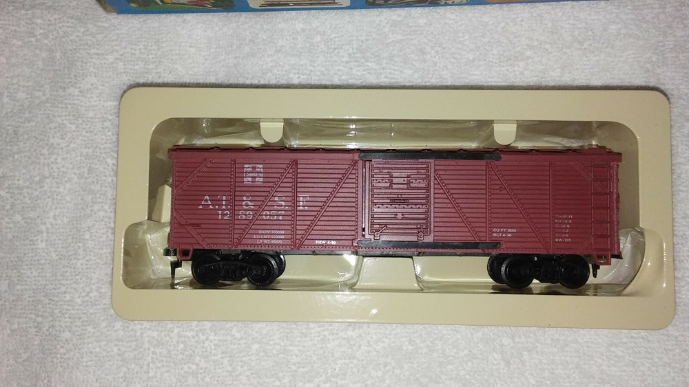Life-Like Bundle 3 Box Cars HO Scale