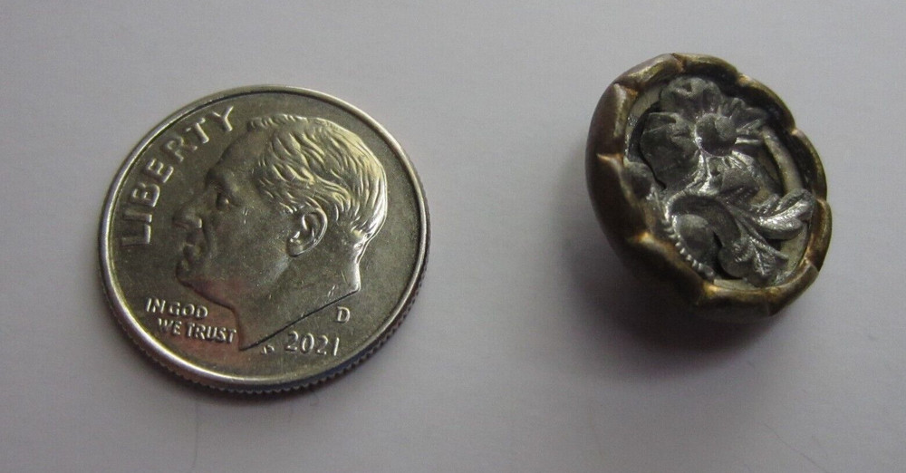 Antique Floral Design Shank Button 1/2"