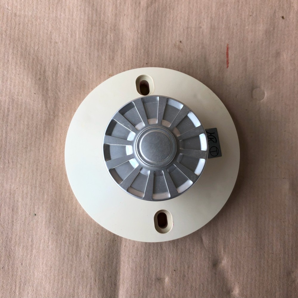 OKI FD-6111 FIXED TEMPERATURE HEAT DETECTOR