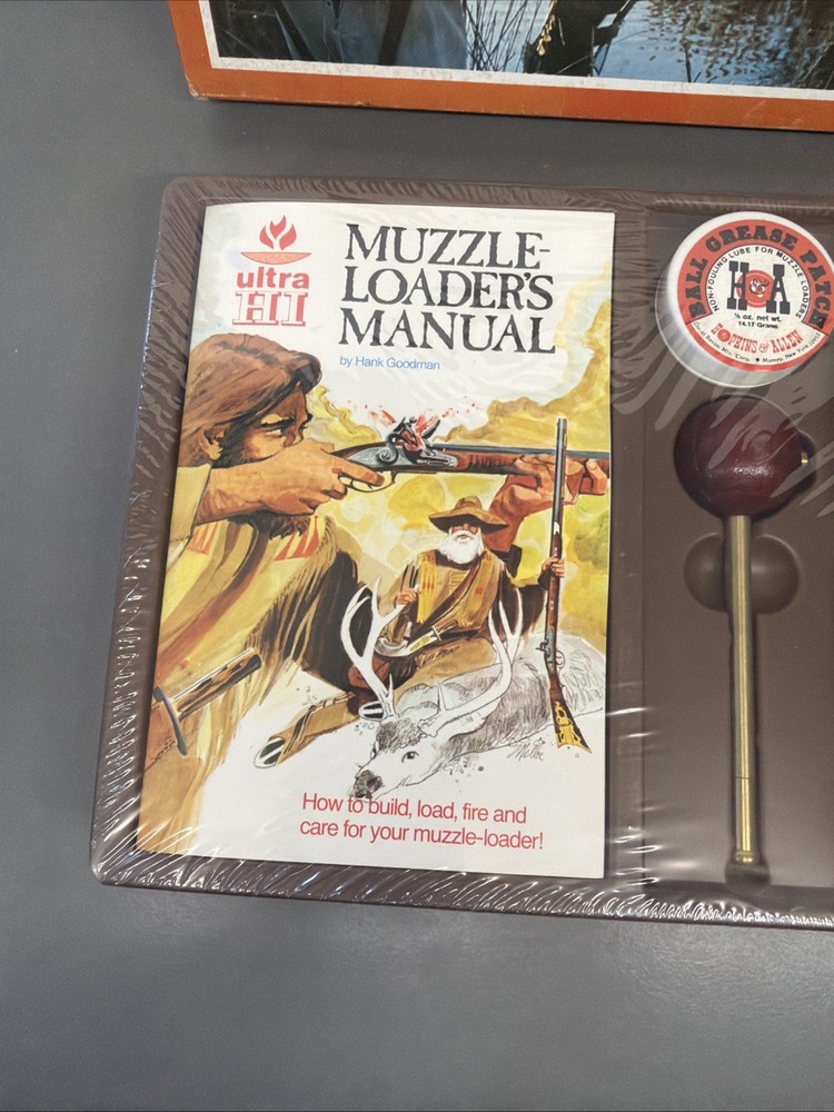 Vintage Sealed H&A Muzzle Loading Accessory Kit W/ Embossed Gun Power Flask Ms4