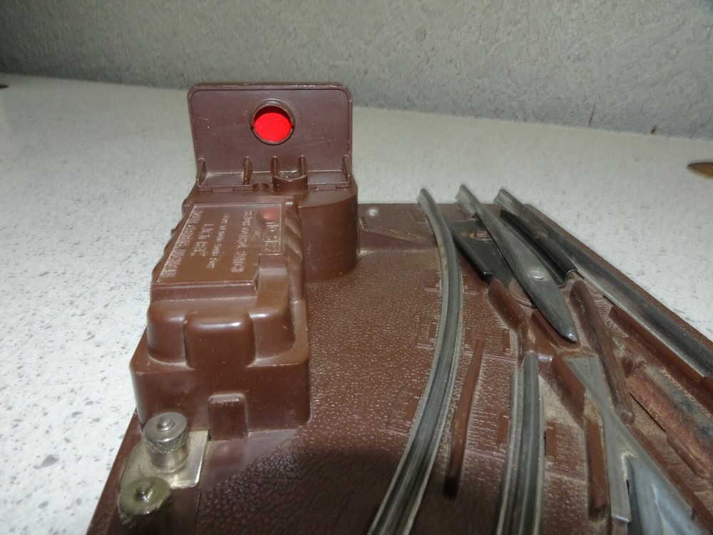 Lionel #5122 remote control switch