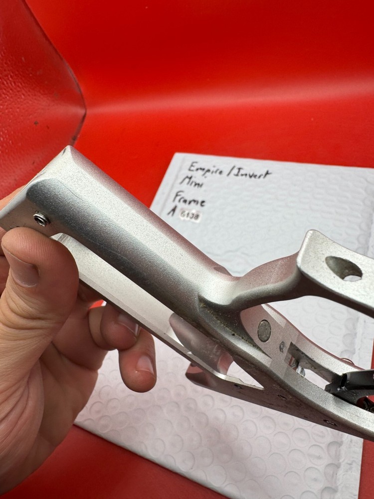 Empire / Invert Mini Frame