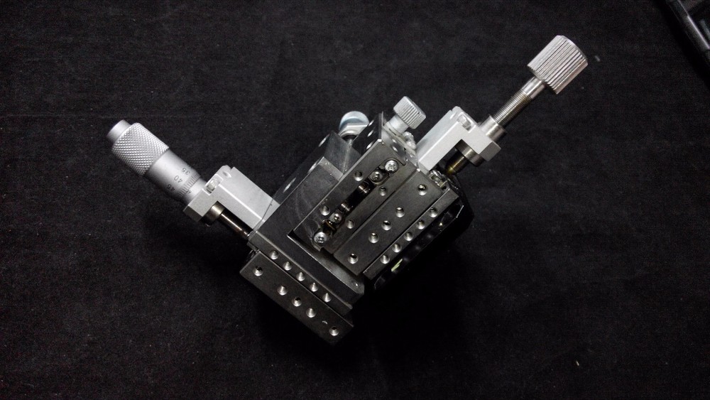 X,Y,Z TABLE (40MM X40MM )