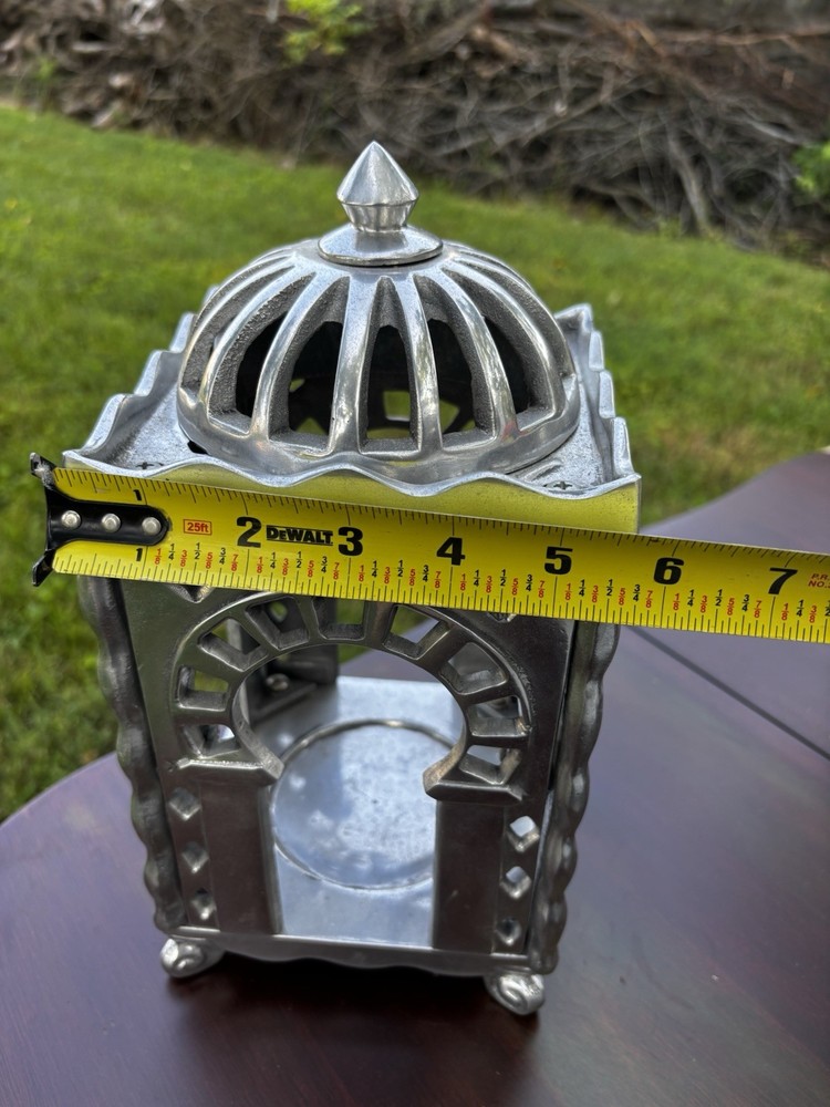 Chaleur Designed Aluminum Light lantern
