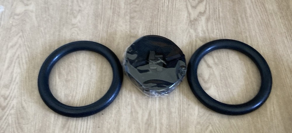 Gymnastic Rings with Adjustable Straps