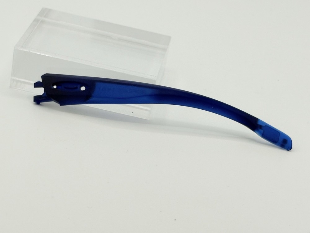 OAKLEY SPLIT SHOT SUNGLASSES REPLACEMENT TRANSLUCENT BLUE LEFT TEMPLE ARM BARE