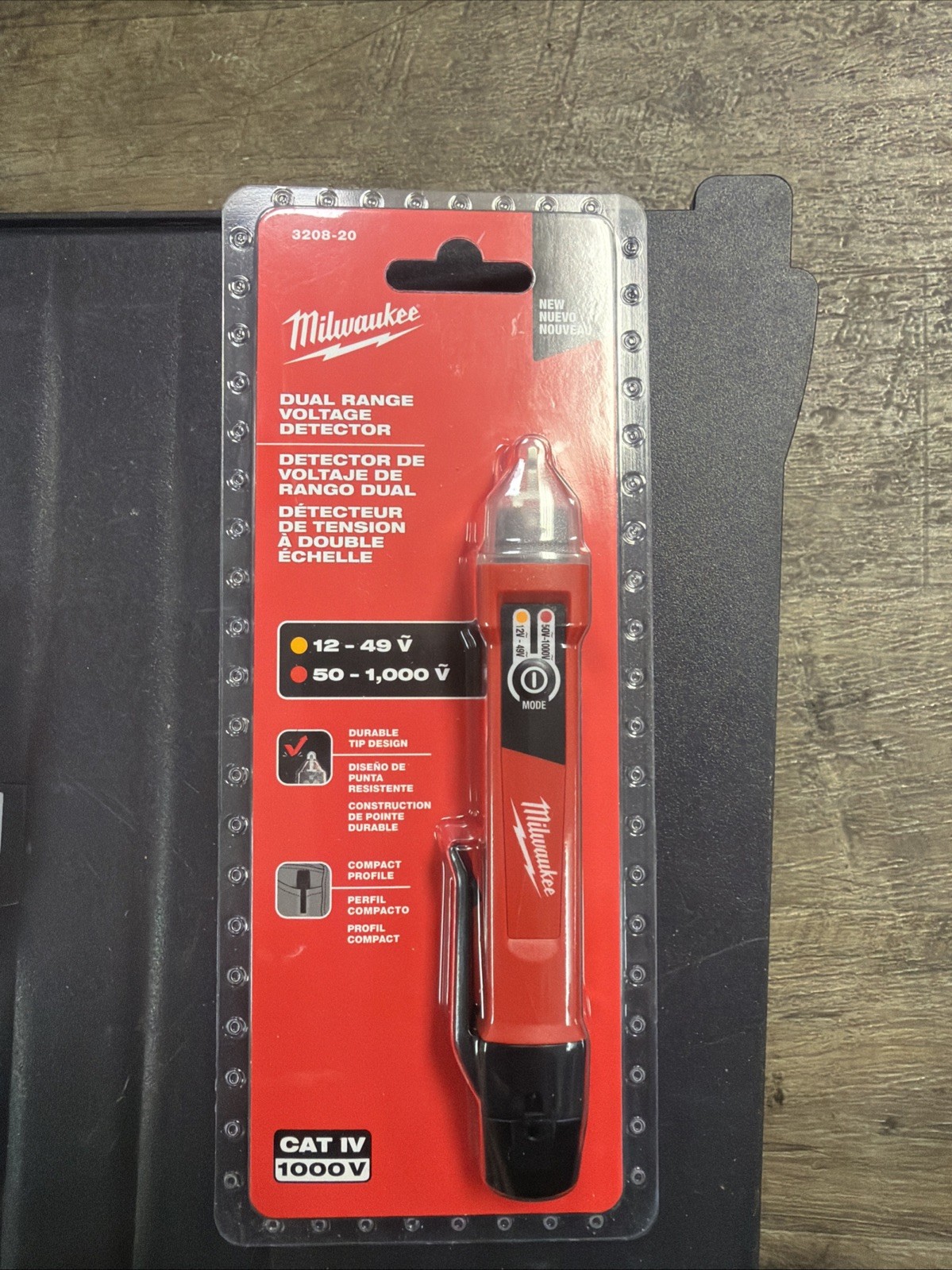 Milwaukee 3208-20 Dual Range Voltage Detector