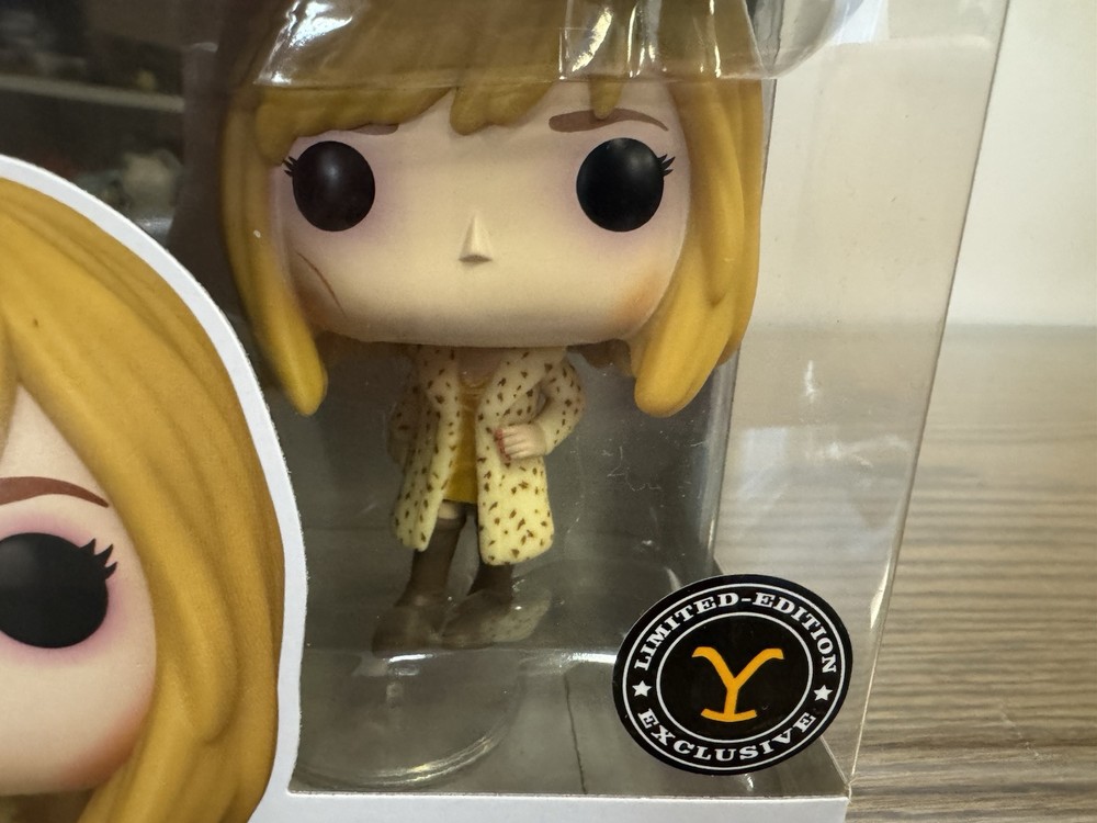 Funko Pop 1416 YELLOWSTONE BETH DUTTON EXCLUSIVE 1416