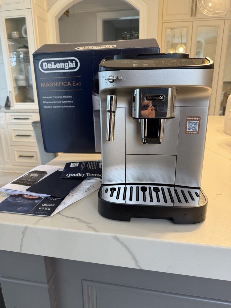 De'Longhi Magnifica Evo Automatic Espresso Machine - Silver (ECAM29043SB)