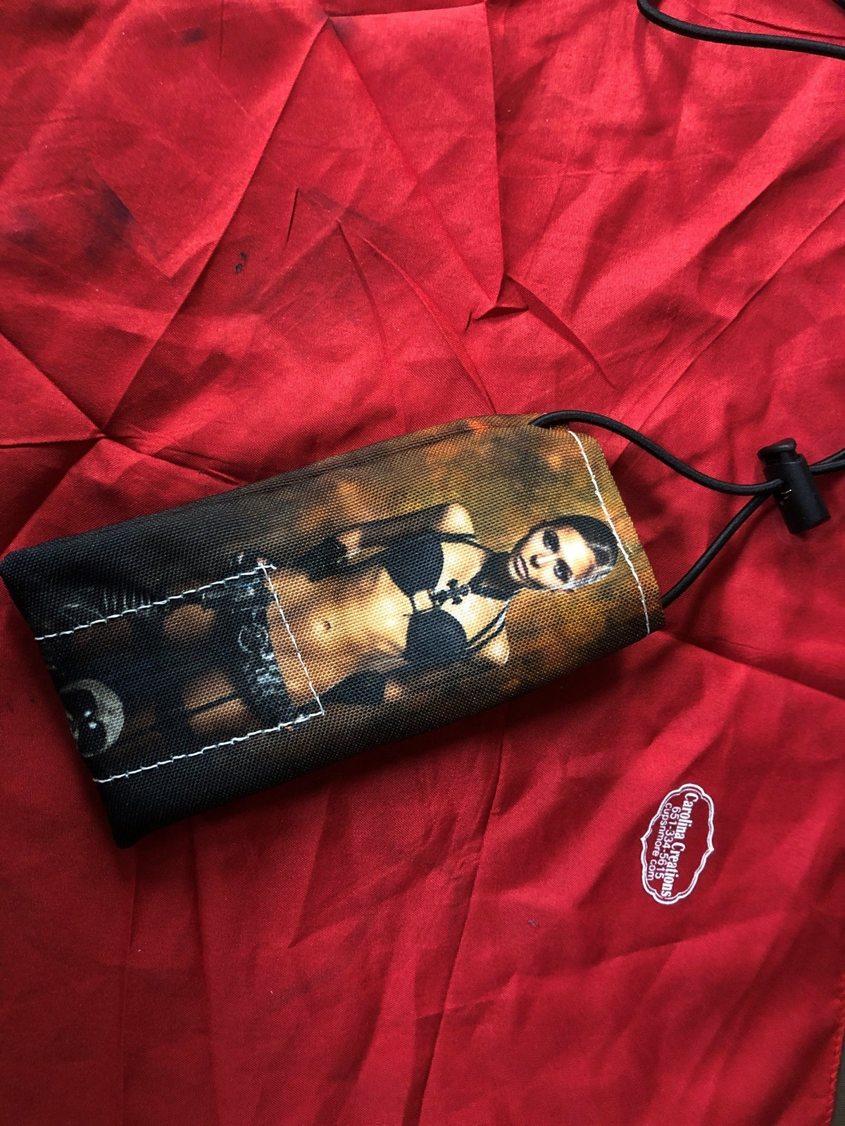 TONED BLACK BIKINI Girl Barrel cover