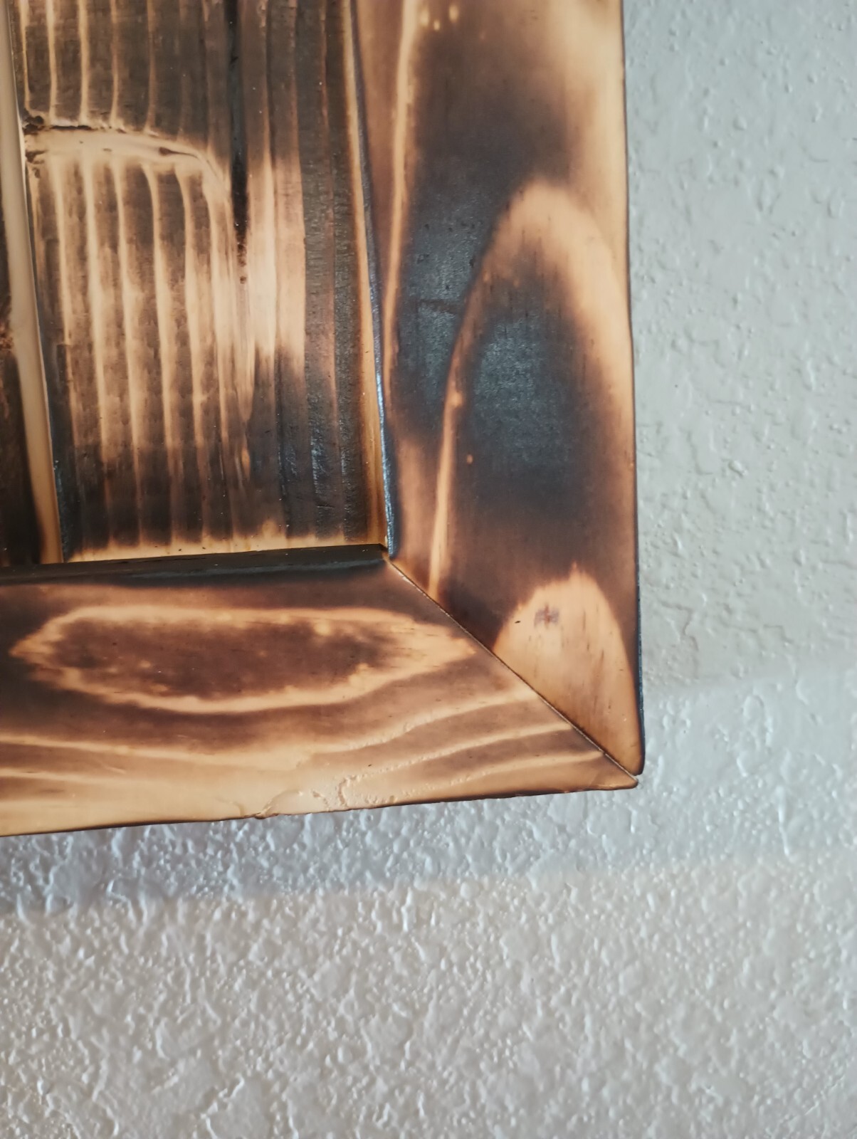 Rustic European Mount Plaque w/Hanger