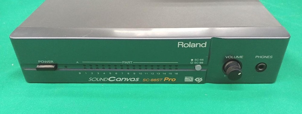 Roland SC-88ST Pro MIDI Sound Module Synthesizer Rack Unit