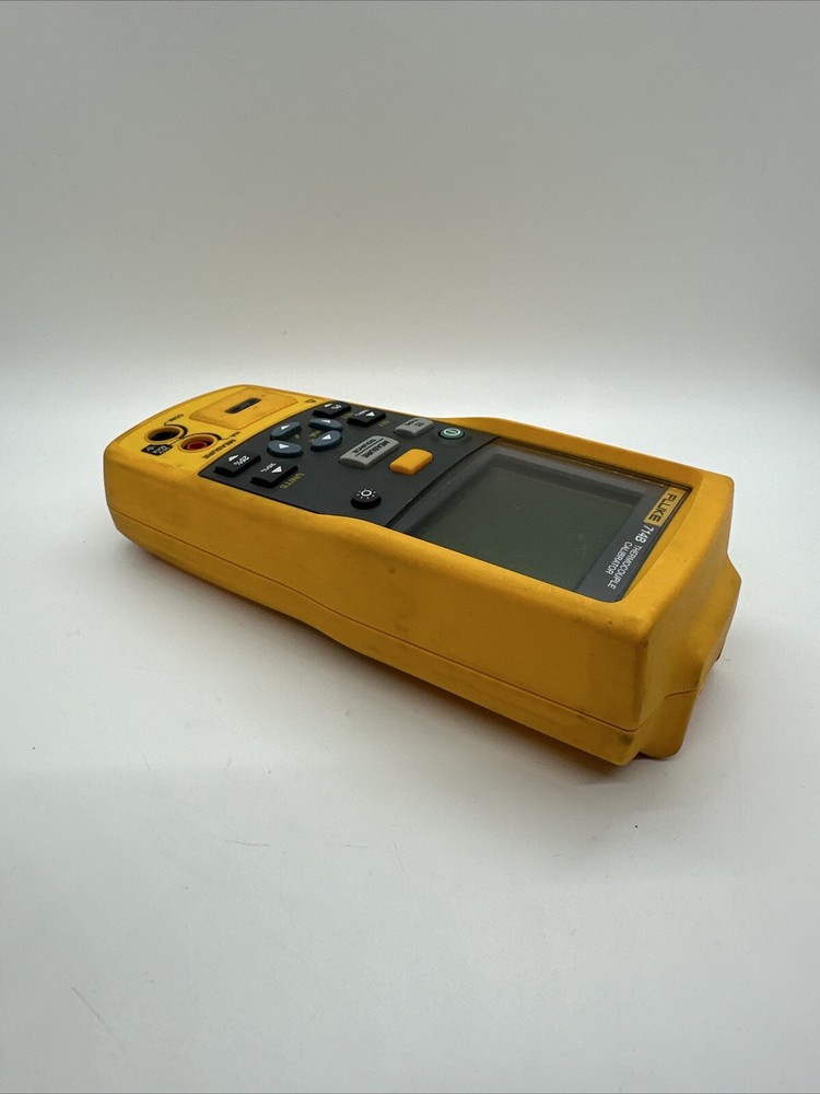 Fluke 714B Thermocouple Calibrator**Pre-Owned**