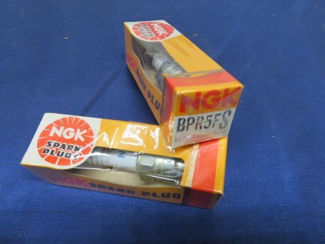 NGK SPARK PLUG BPR5FS                                                    SP55