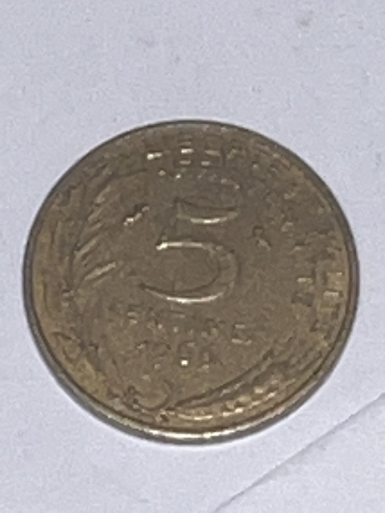 France 5 Centimes Coin 1966 #1108