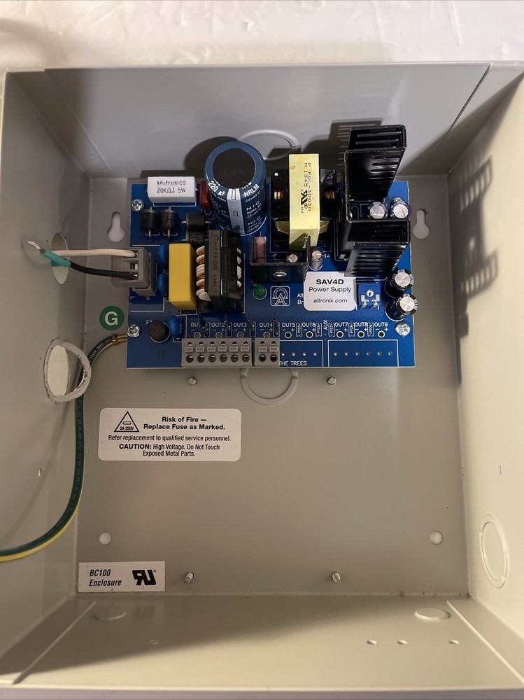 Altronix Sav4D DC CCTV Power Supply