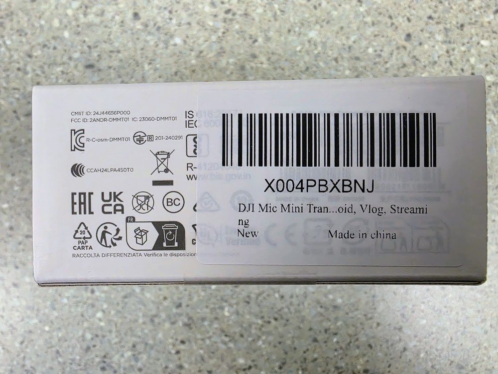 DJI Mic Mini Transmitter, Ultralight, Wireless Lavalier Microphone [Black]