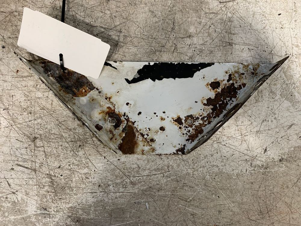 2004 International 9900ix Cab Extension Bracket (778-10111)