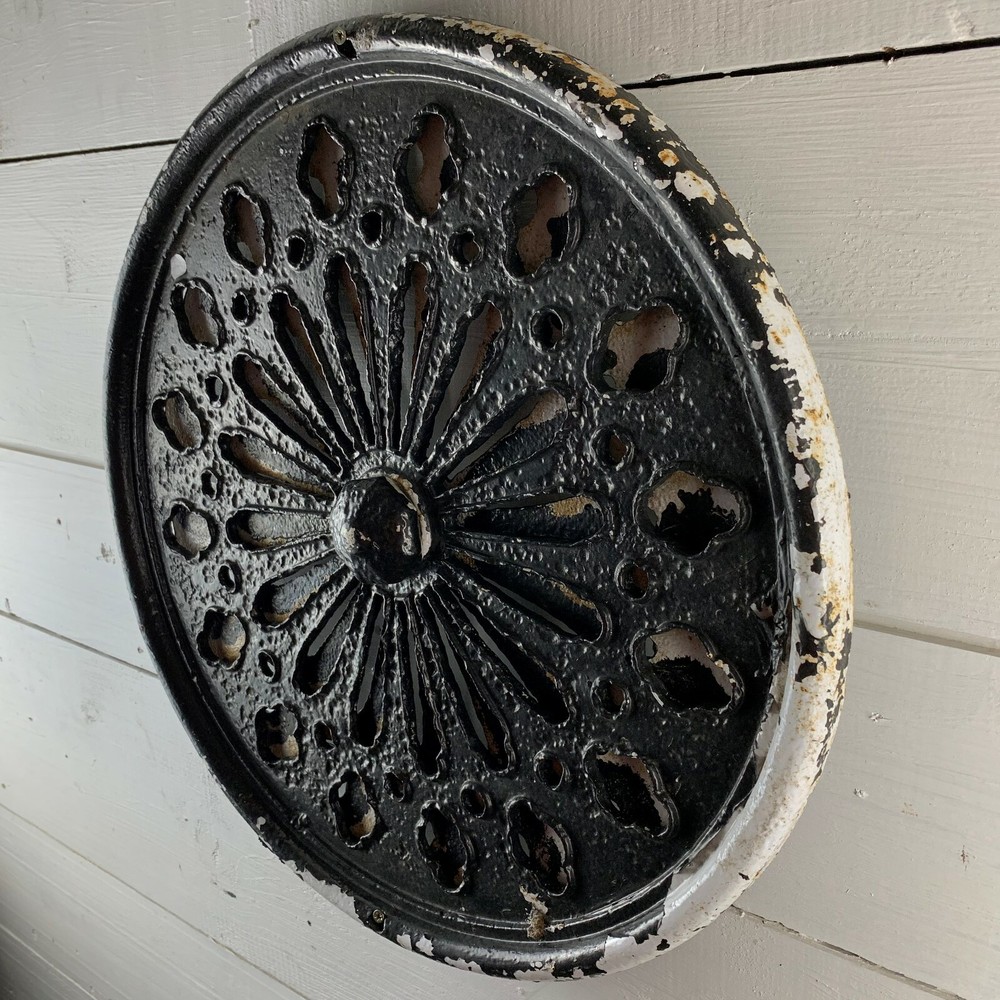 Victorian Decorative Cast Iron Air Vent