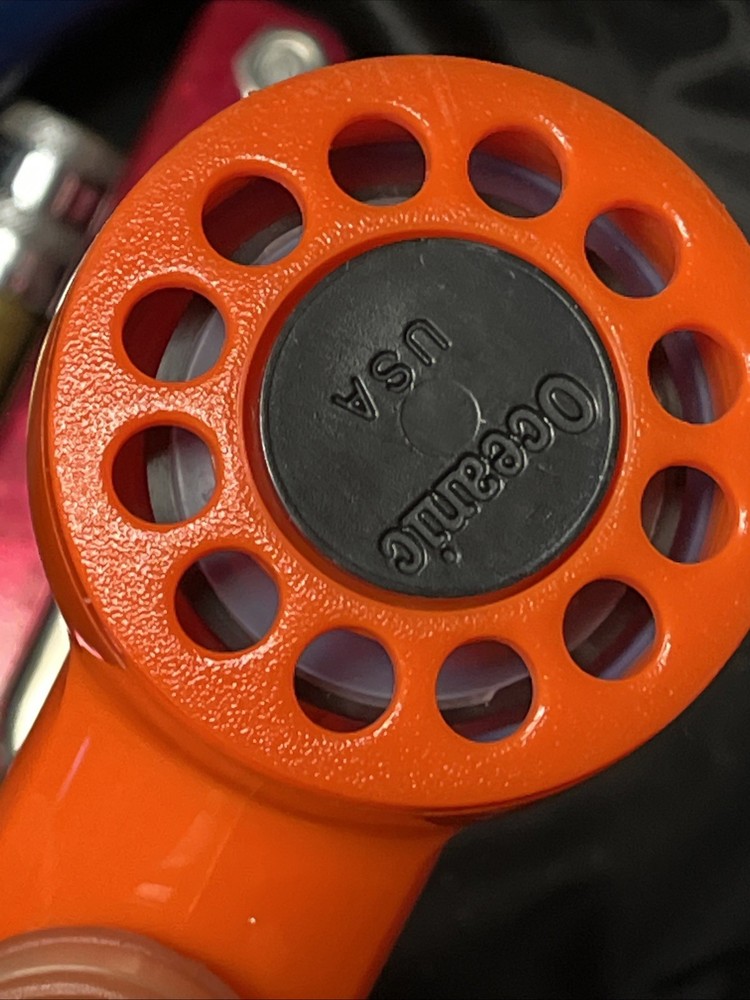 Oceanic Datamax Pro Air Scuba Dive Computer Console With Dive Bag & Regulators