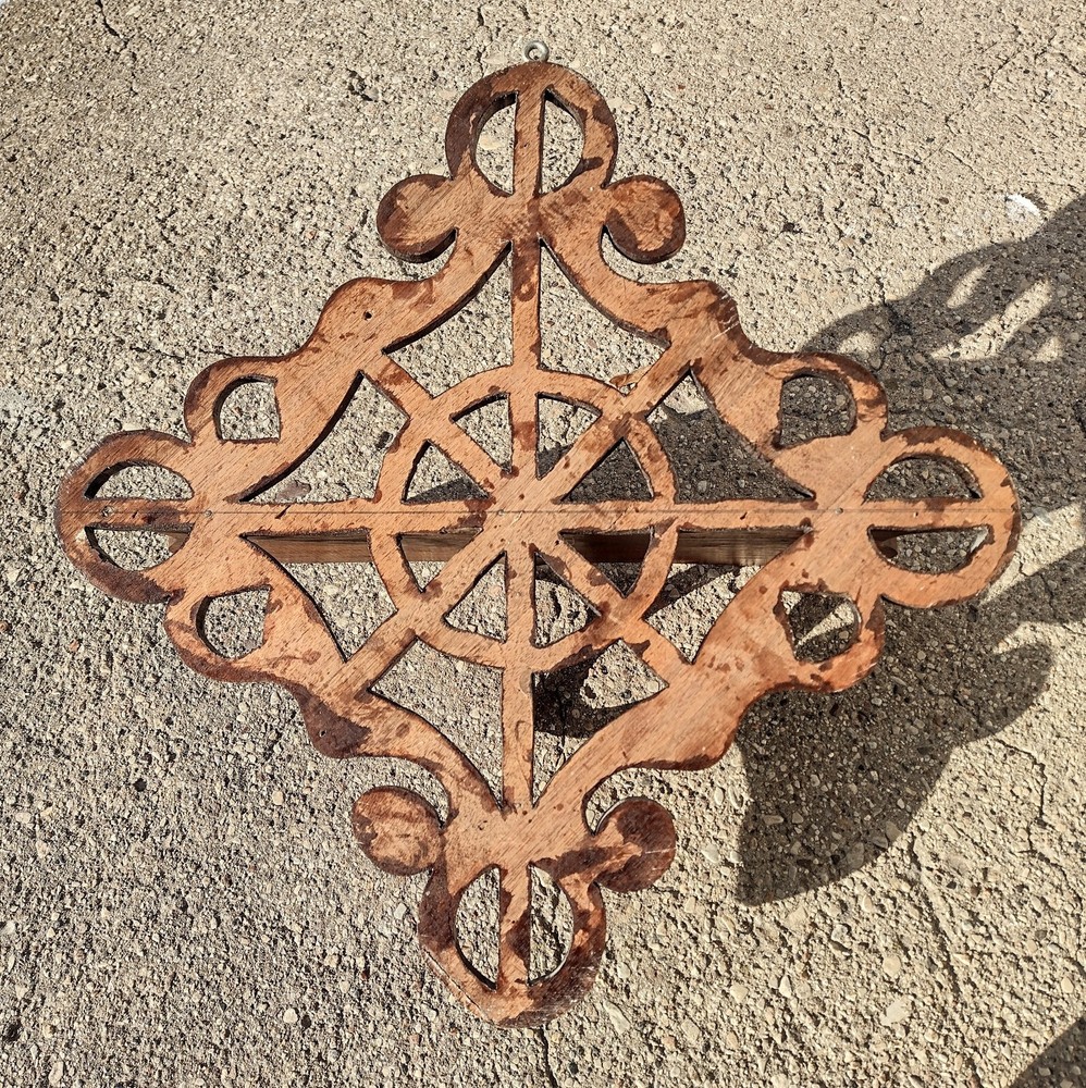 Vintage Antique Scroll Cut Solid Wood Wall Clock Shelf Nautical Fretwork