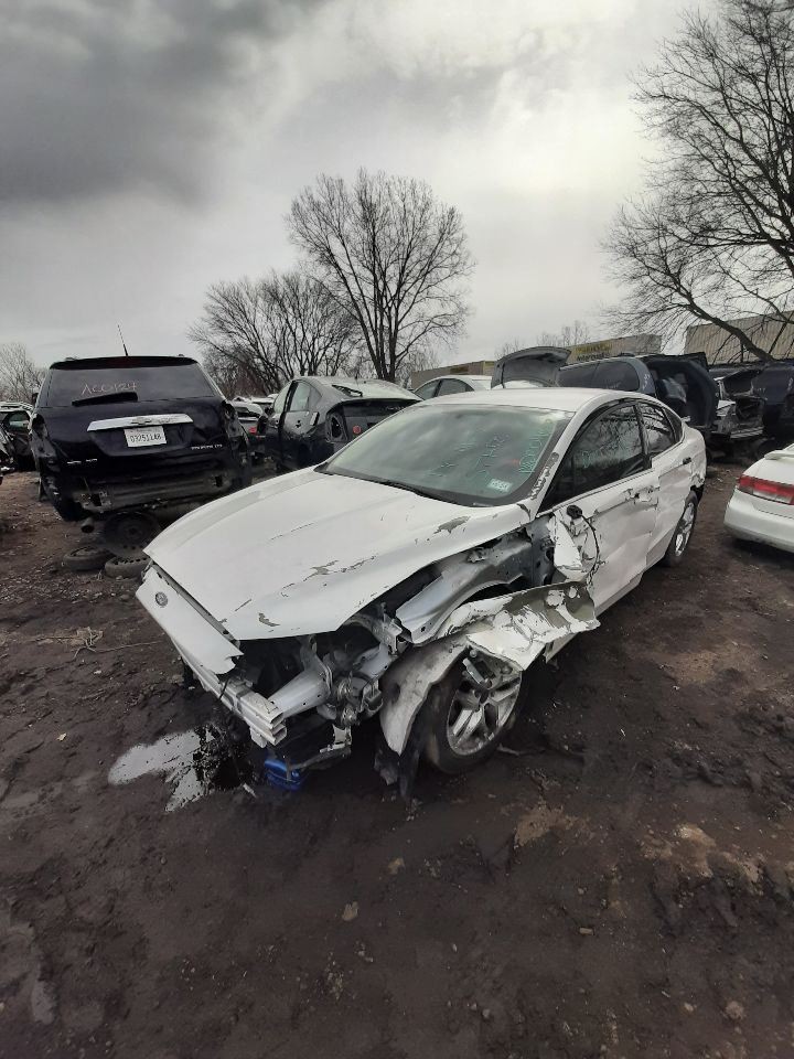 FUSION 2014 High Mounted Stop Light 936465