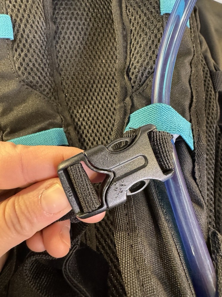Sierra Designs 2L Hydration Reservoir Backpack NEW *Read