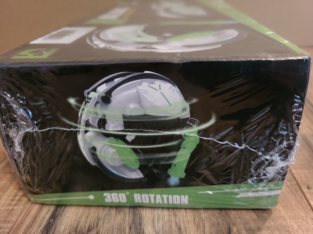 ROLLING R/C STUNT CAR - NEW