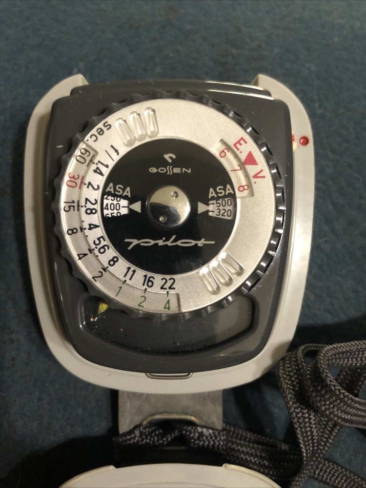 GOSSEN PILOT, ANALOG LIGHT METER IN ORIGINAL HARD CASE