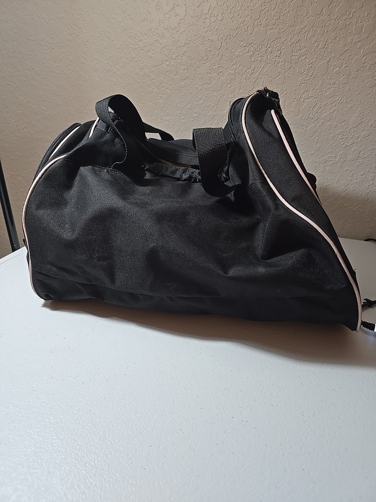 Adidas Defender duffel bag Medium