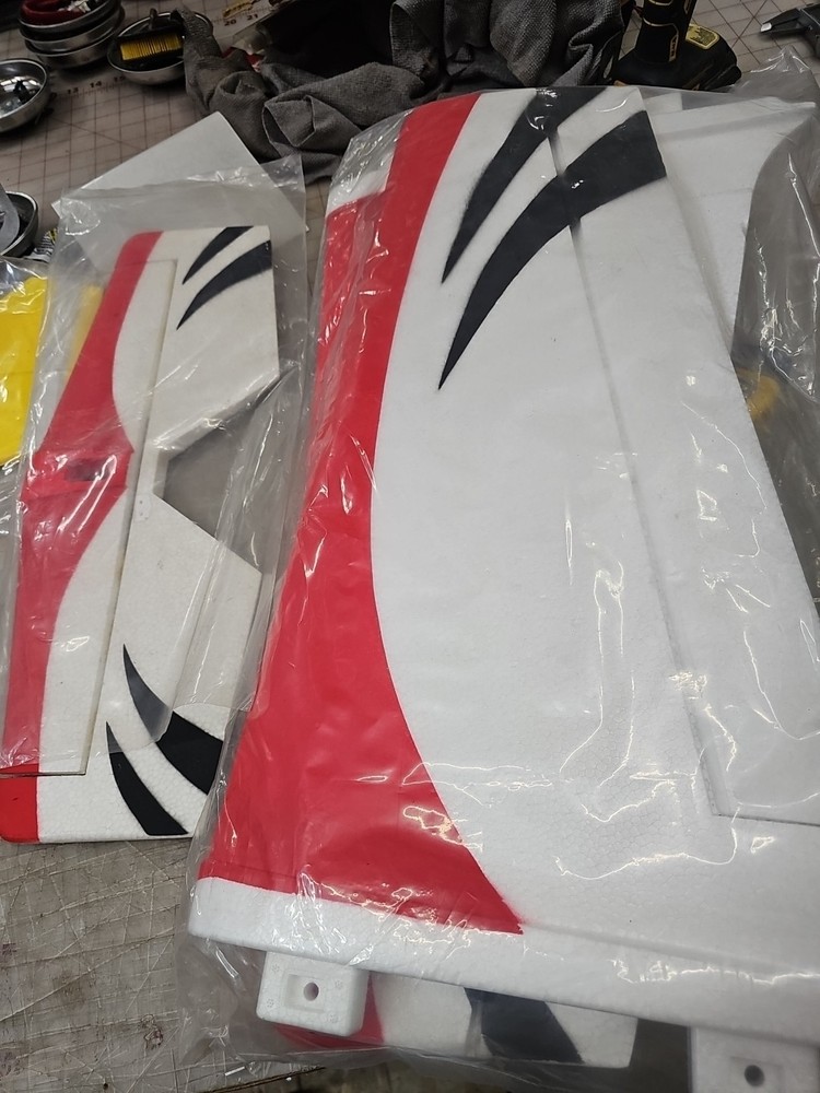 Dynam Sukhoi SU-26M V2 Red Wing Set With Free Elevator