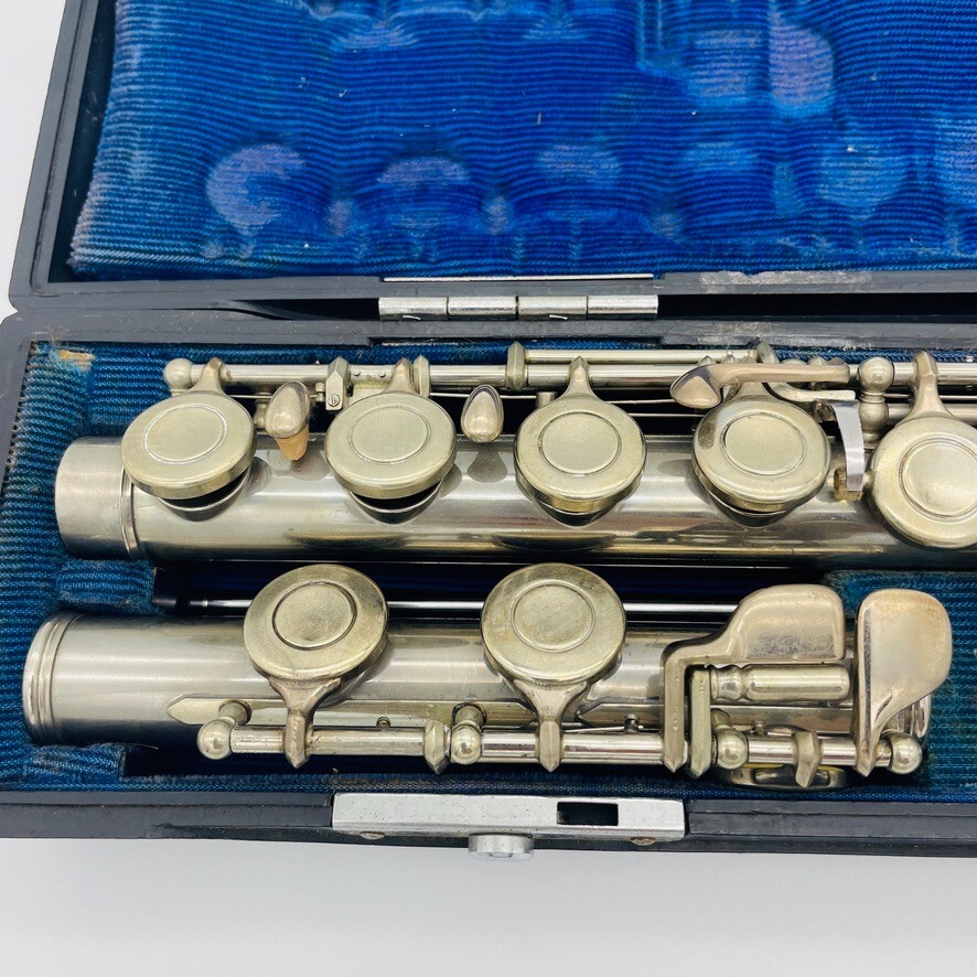 YAMAHA YFL-23 Flute Second hand NICKEL SILVER INSTRUMENT with case From JAPAN