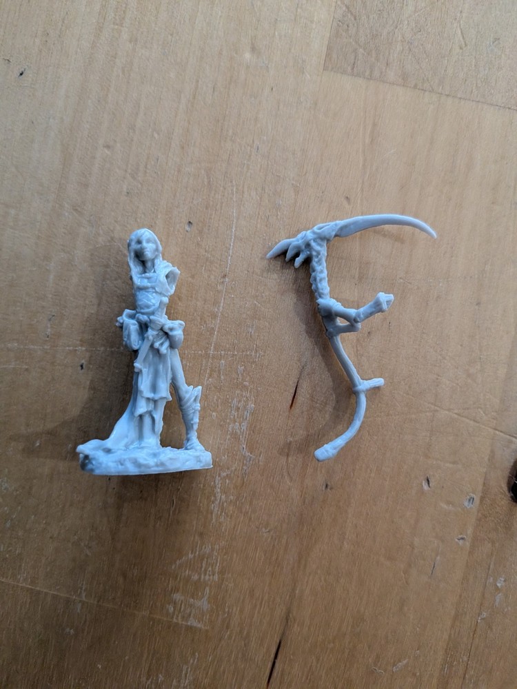 Reaper Bones 4 Elf Necromancer
