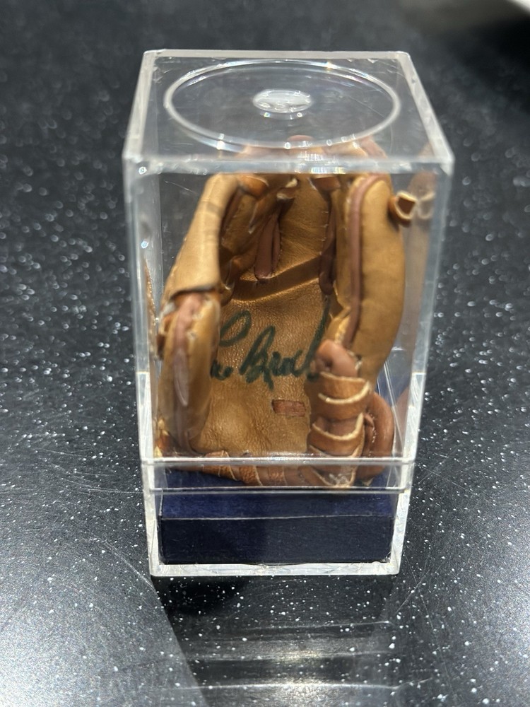 Lou brock Signed Mini Glove