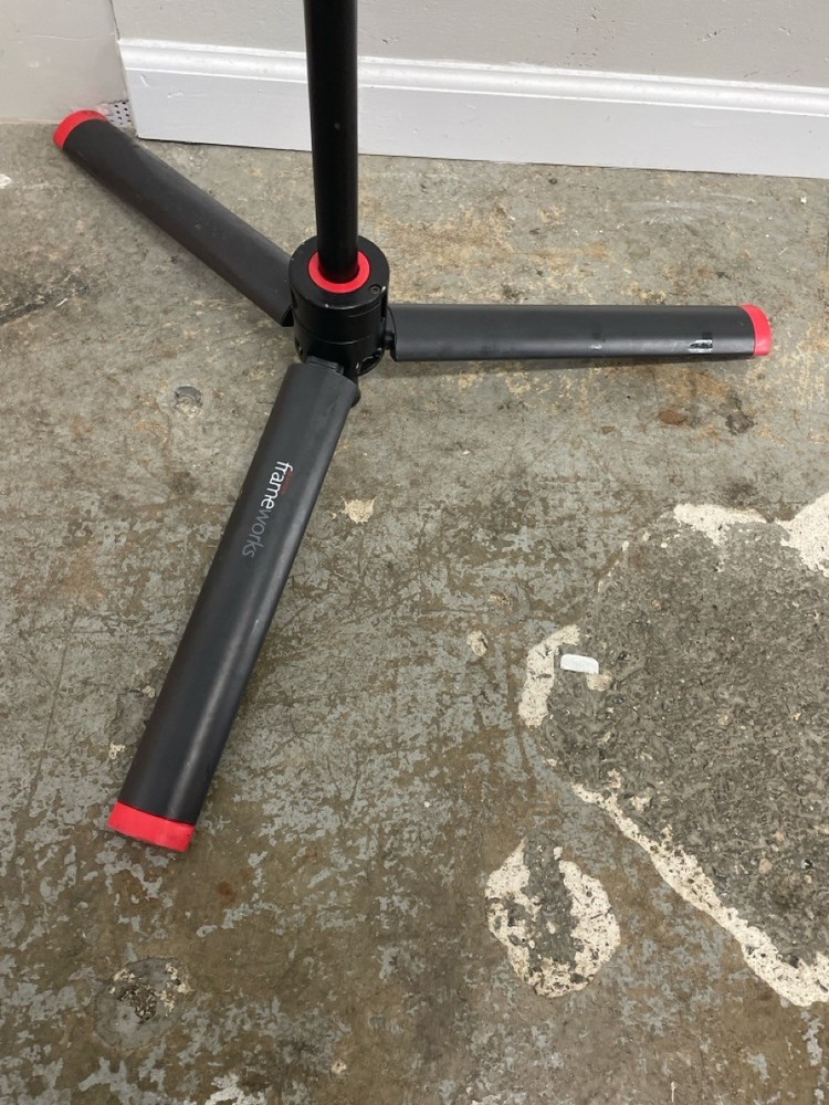 GATOR FRAMEWORKS MIC STAND (PS5018830)