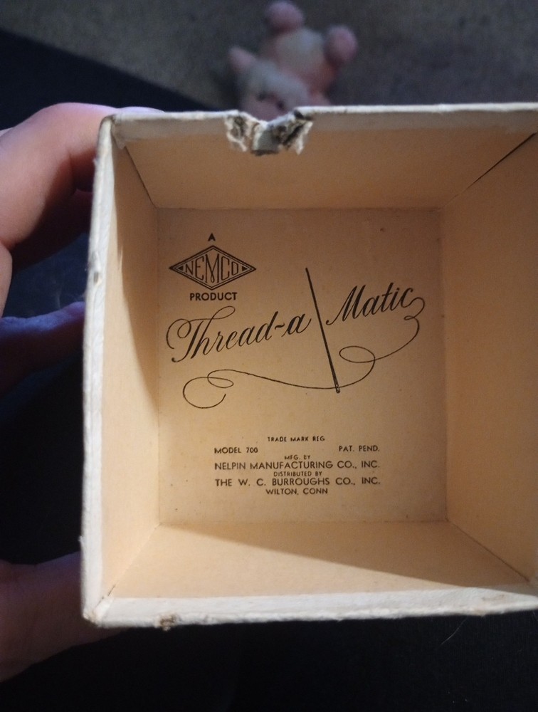 Vintage Thread A Matic Model 700 Mid Century Sewing Needle Threader