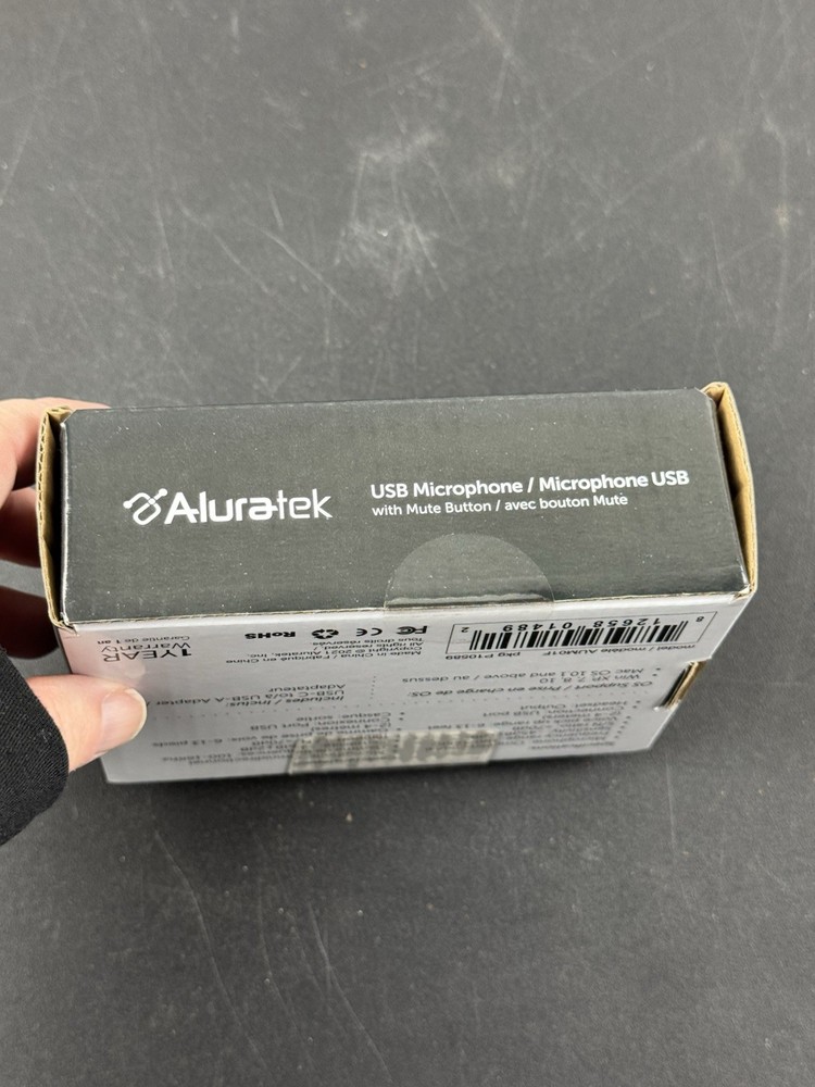 Aluratek AUM01F Omnidirectional USB Microphone With Mute Button