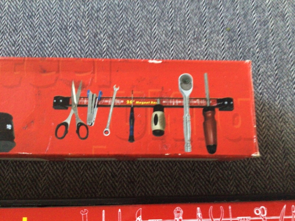 20" Magnetic Tool Rack NIB