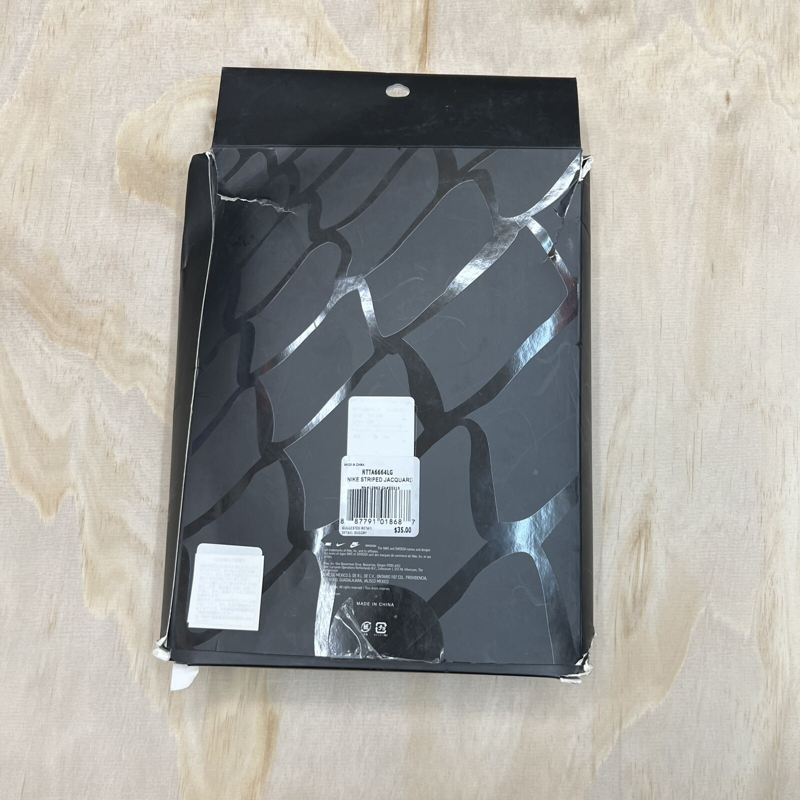 NEW Nike Striped Jaquard Cotton Towel 60cm x 120cm 24"x48" Red