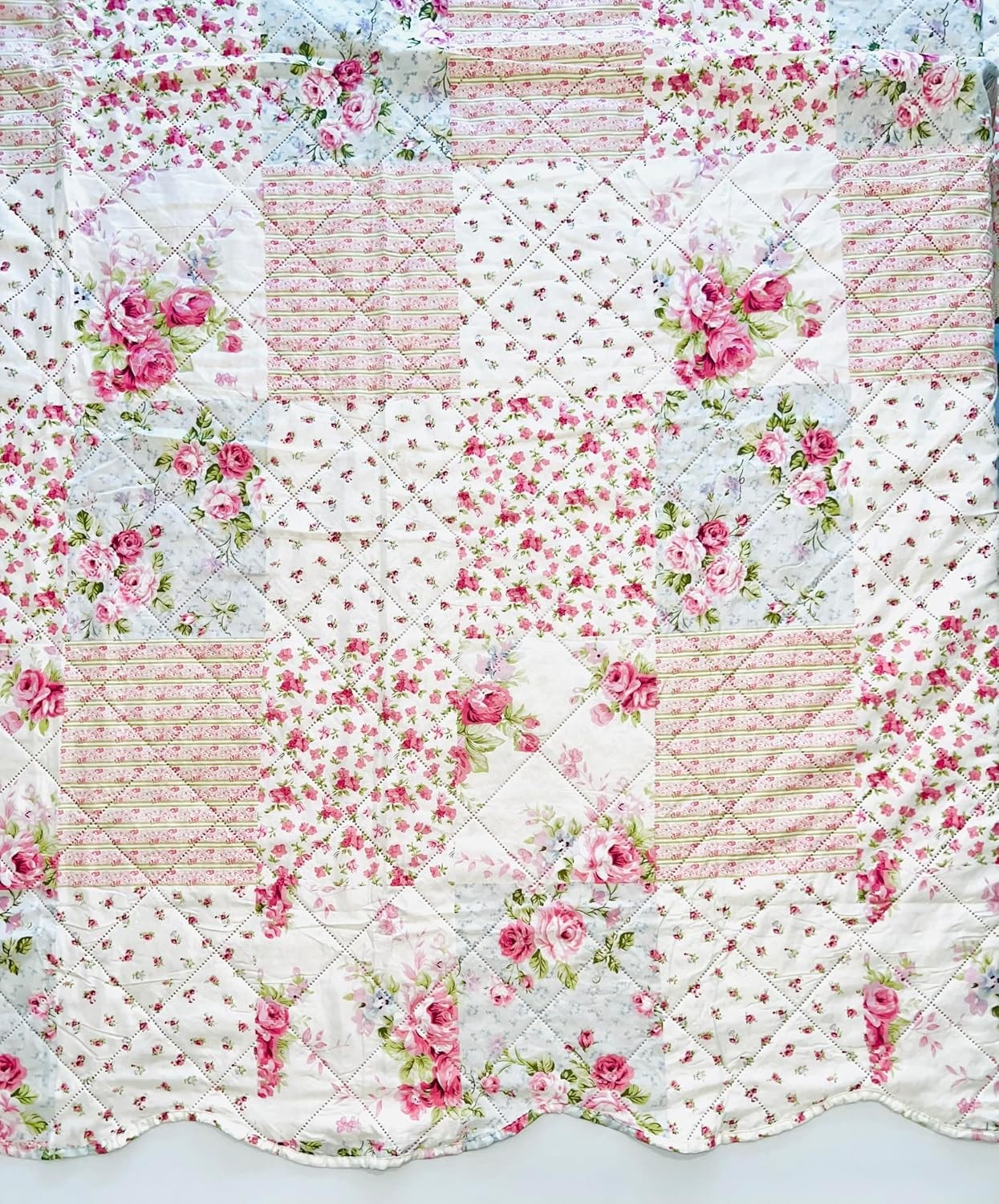3-Piece Queen Size Printed Patchwork Quilt Set - Pink Flower Floral Polka Dots