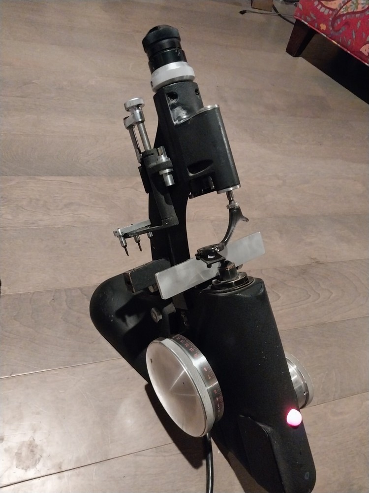 Baush Lomb Model 70 Vertometer