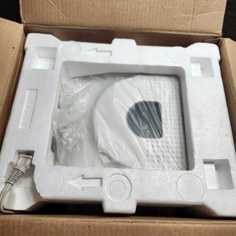 Breadman Bread Machine Automatic Bread Maker 8 Settings TR442SPR New Open Box