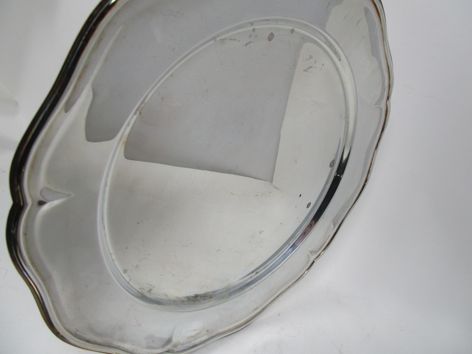 5 TOWLE Silverplate Chargers 11 3/4 inches