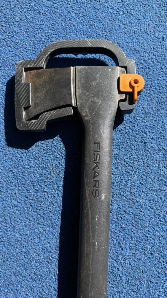 FISKARS 7558 28" CHOPPING AXE, CHOPS 3X DEEPER