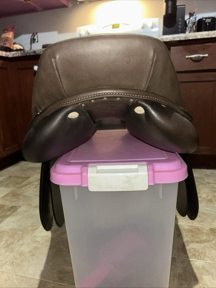 19in Memor x Close Contact Jumping Saddle
